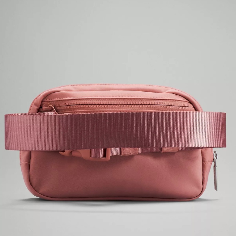 Lululemon pastel pink everyday belt bag NWT - Picture 2 of 4